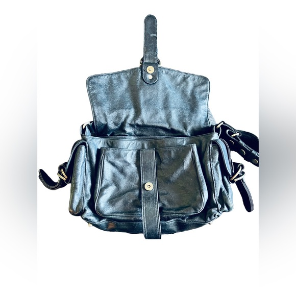 Kooba Hobo Bag 100% Leather in good condition Size Medium ajustable strap - Picture 9 of 15